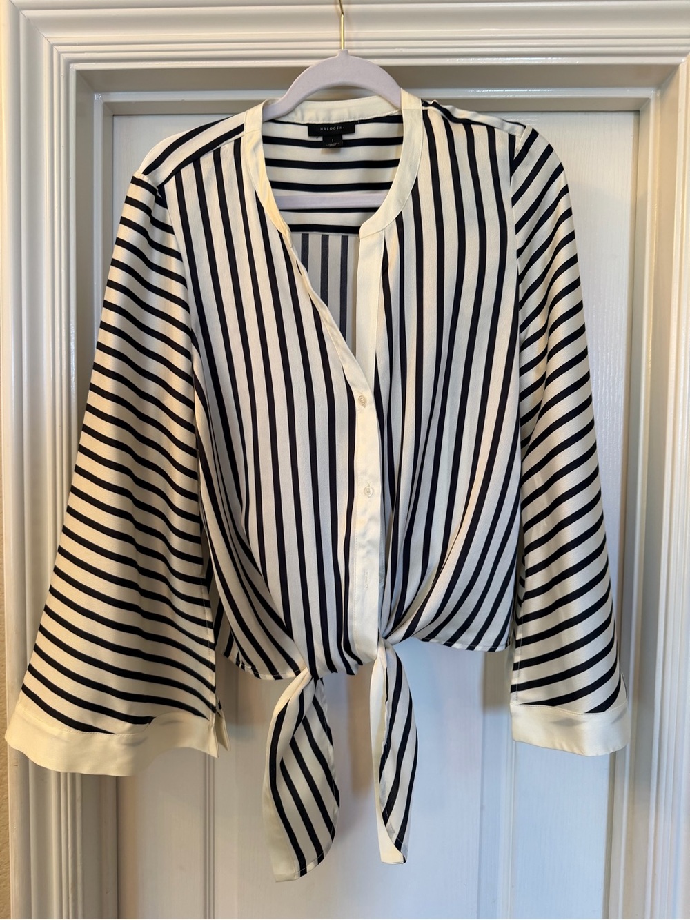 Halogen Black & White Striped Tie-Front Blouse never worn